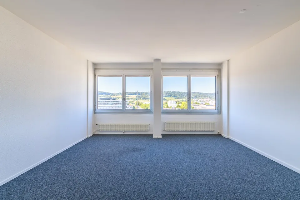 Spacious commercial space in Regensdorf – centrally located, approx. 187 m²