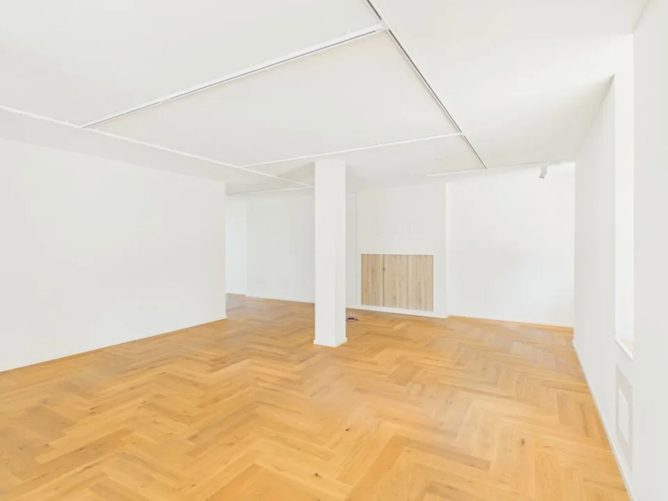 Attractive commercial space for flexible use in a central location in Wil