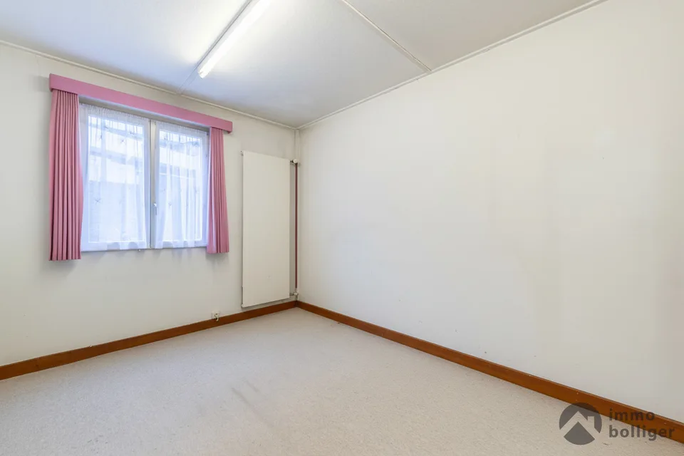 Una casa con ampio ambiente & spazio per idee