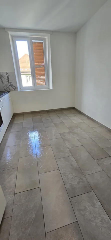Geräumige 3.5-Zimmer-Wohnung im Herzen von Le Locle, renoviert
