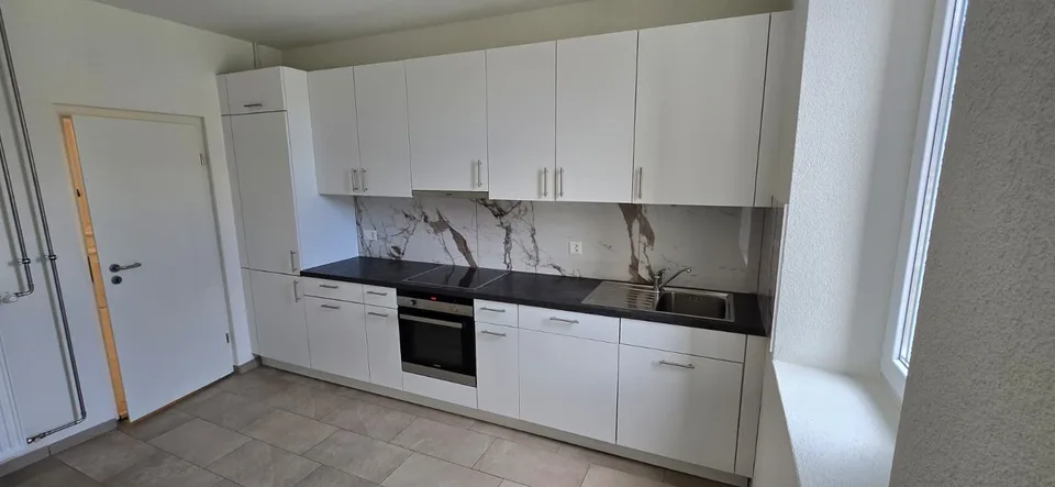 Geräumige 3.5-Zimmer-Wohnung im Herzen von Le Locle, renoviert