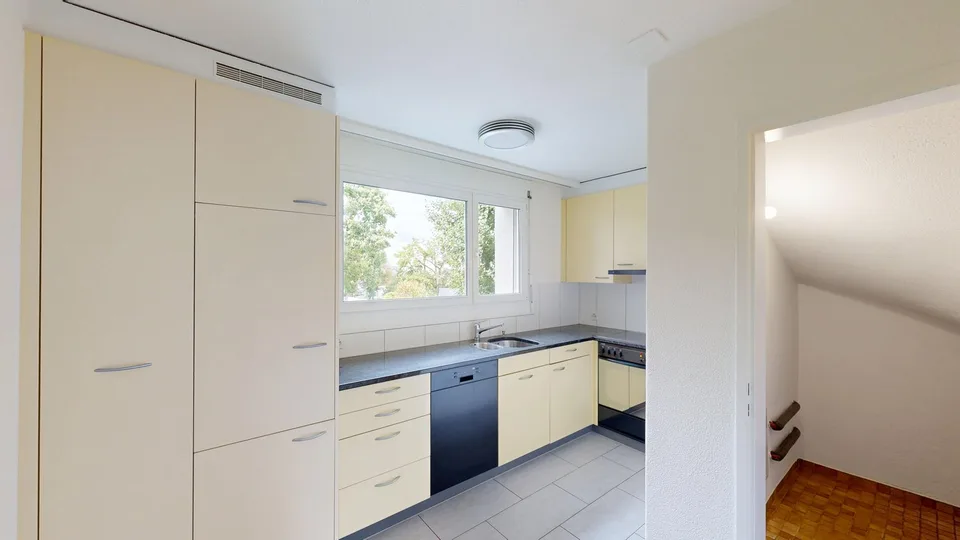 Appartamento-mansarda da sogno di 4,5 locali ad Adliswil in affitto!