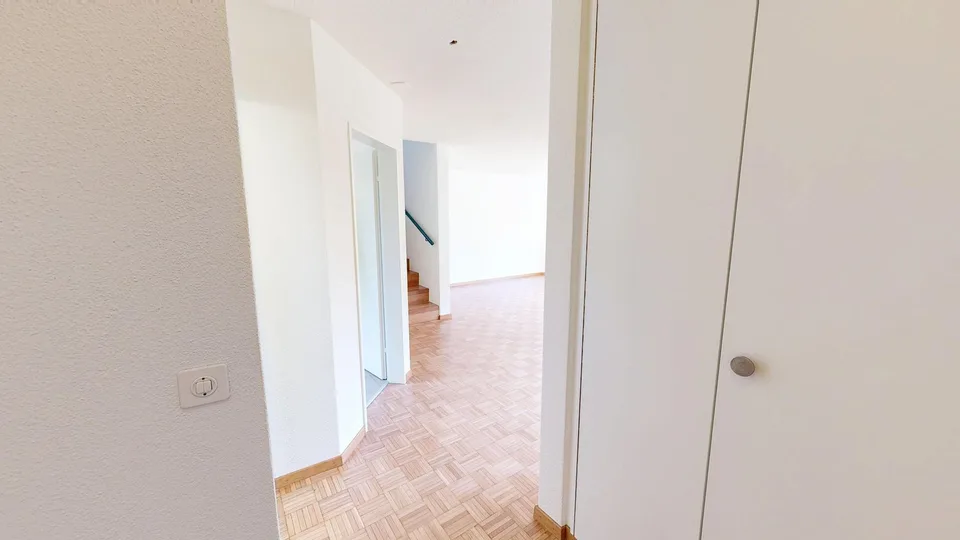 Appartamento-mansarda da sogno di 4,5 locali ad Adliswil in affitto!