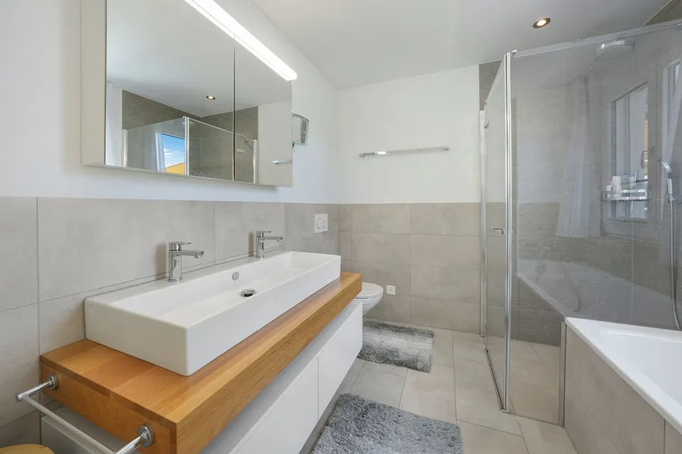 Appartement de jardin ensoleillé avec jardin unique et vue