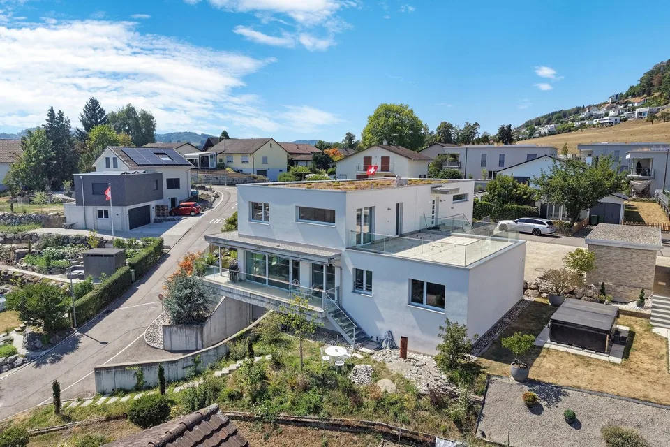 Appartement de jardin ensoleillé avec jardin unique et vue
