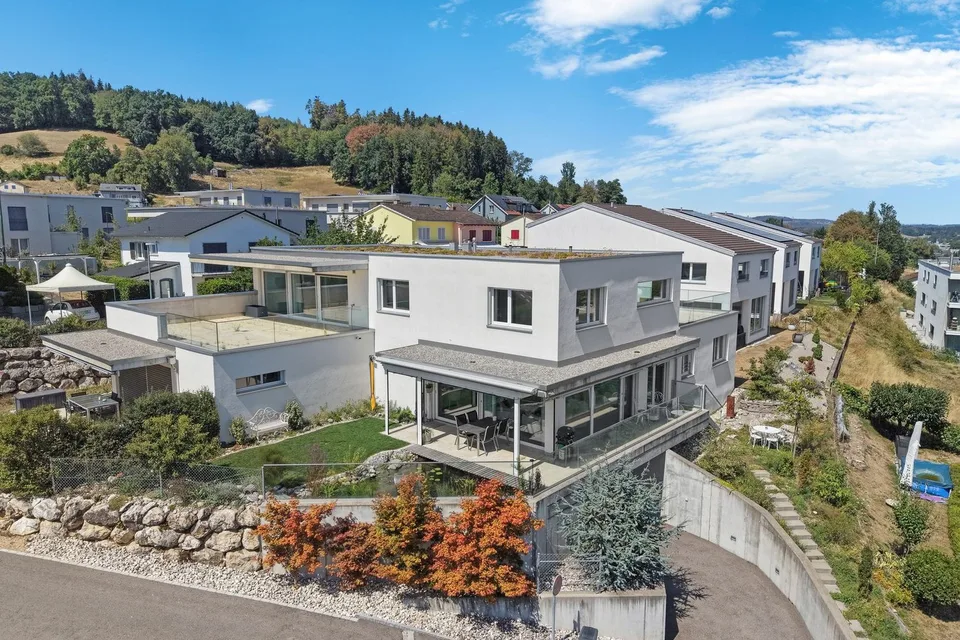 Appartement de jardin ensoleillé avec jardin unique et vue