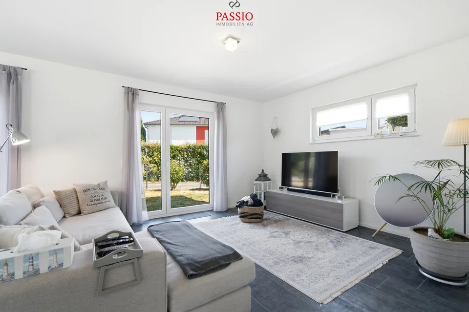 Maison familiale moderne de 5,5 pièces avec jardin de rêve