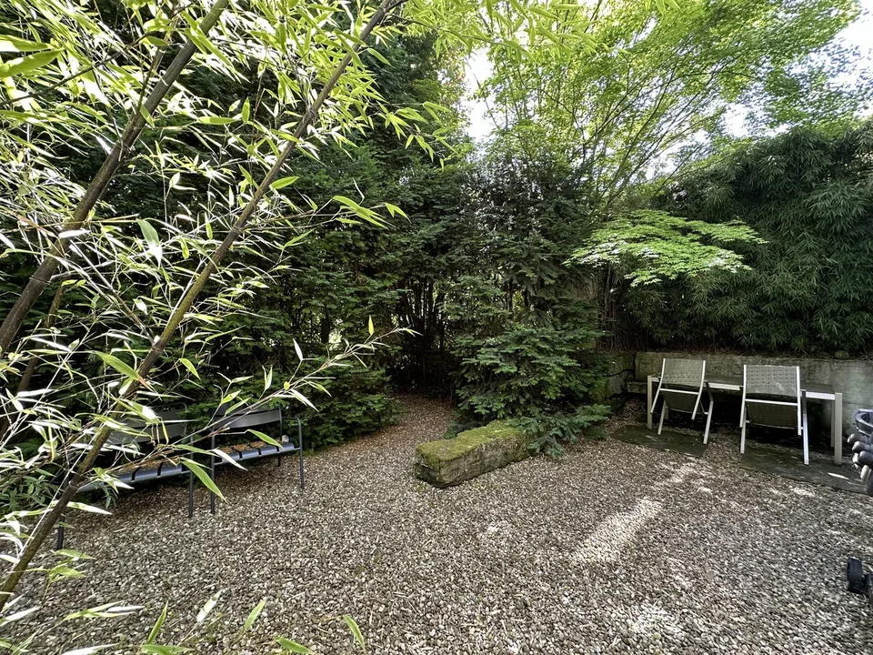Luxuriöse Designer Villa mit Pool – Foto 6 von 13