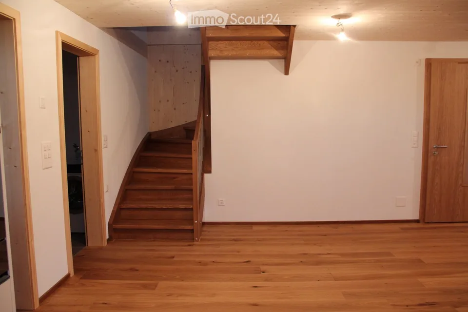 Modern 4.5-room maisonette apartment in Niederglatt SG – natural and comfortable