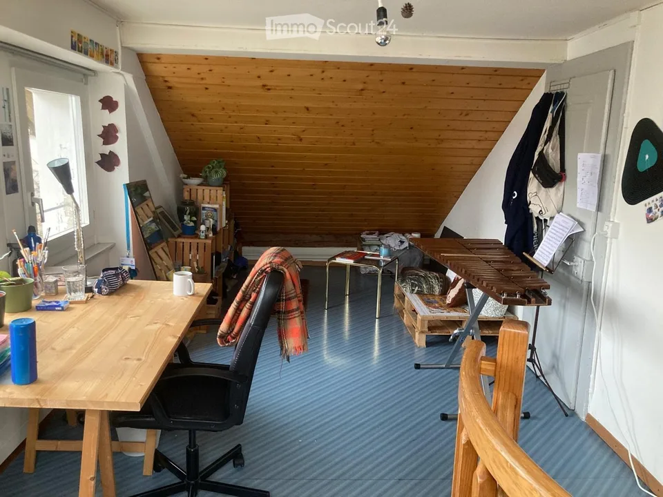 Duplex 5 pièces avec cachet proche de la gare, vue et jardin commun