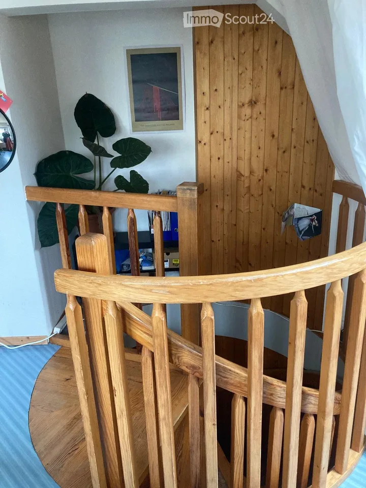 Duplex 5 pièces avec cachet proche de la gare, vue et jardin commun
