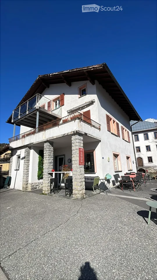 Einkommensimmobilie 325 m2 Mieteinnahmen CHF 92’500/ Jahr Verkauf mit der Gesellschaft