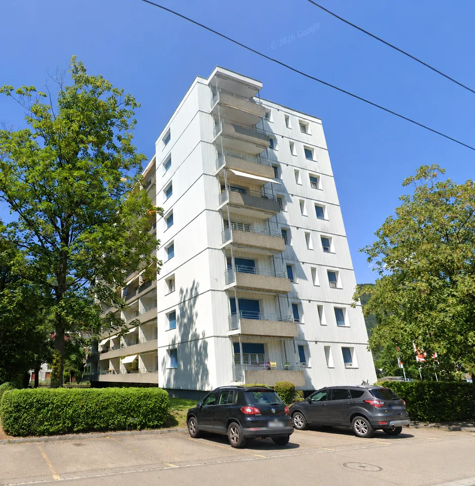 Helle 3.5-Zimmer-Wohnung mit Balkon und Stadtblick in Biel