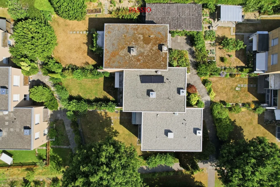 Familienidylle am Berner Stadtrand mit sonnigem Garten