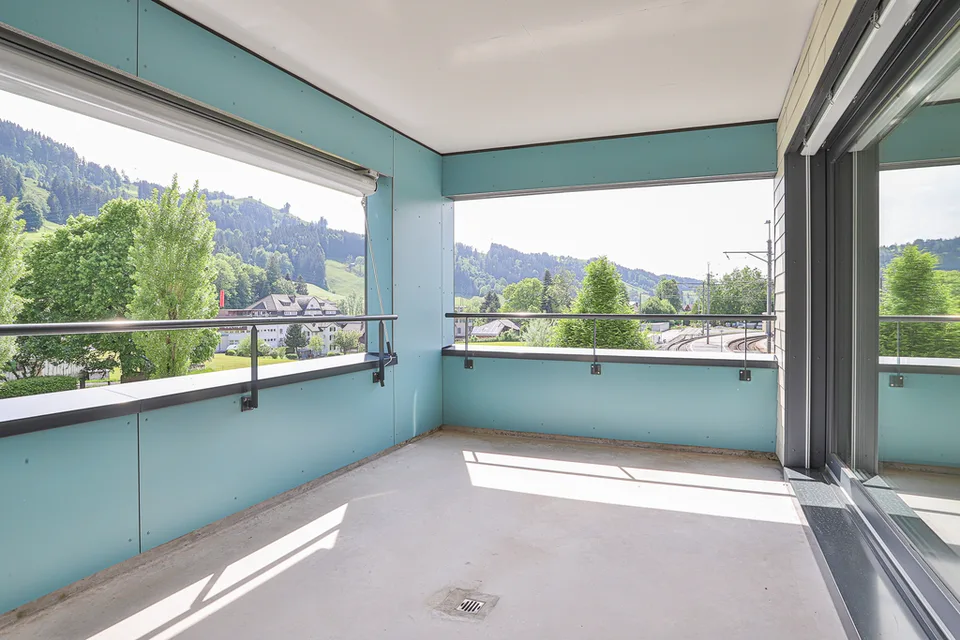 BEAUTIFUL apartment with large BALCONY