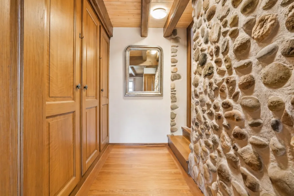 Maison villageoise de caractère aux volumes exceptionnels