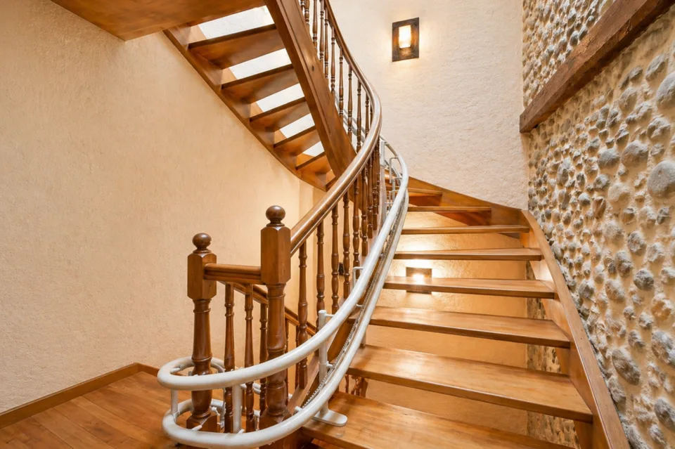 Maison villageoise de caractère aux volumes exceptionnels