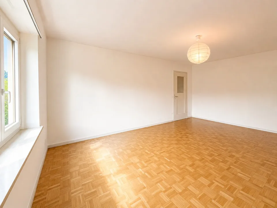 La tua nuova casa con balcone - luminosa, accogliente & invitante!