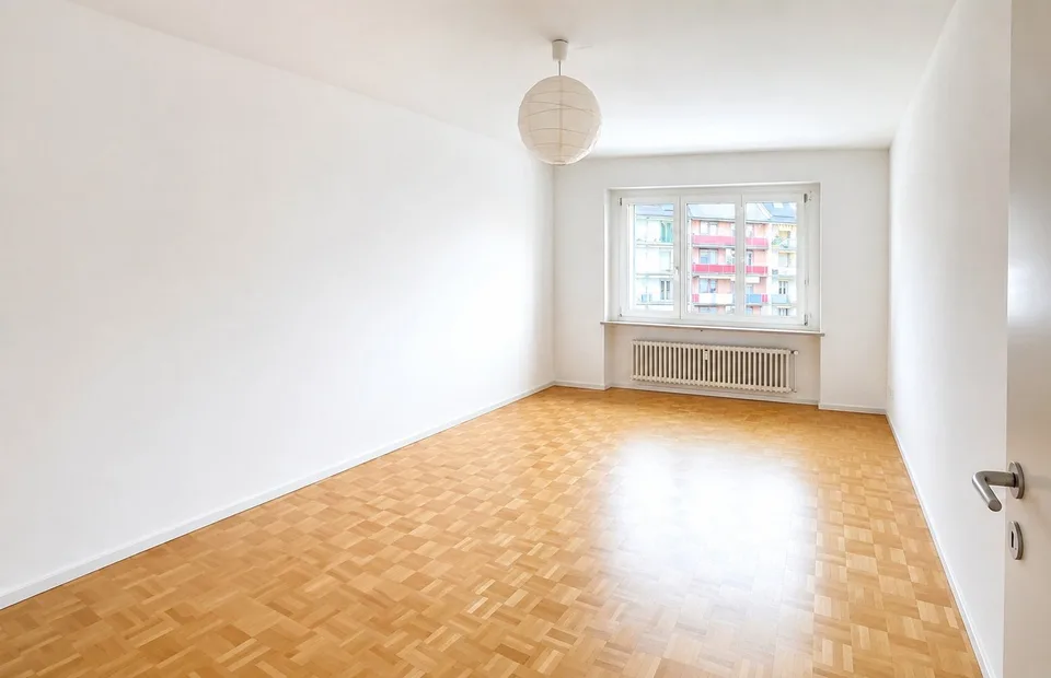 La tua nuova casa con balcone - luminosa, accogliente & invitante!
