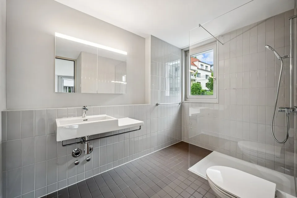 Rühige und geräumige 4.5 Zimmer-Wohnnung sucht Sie!