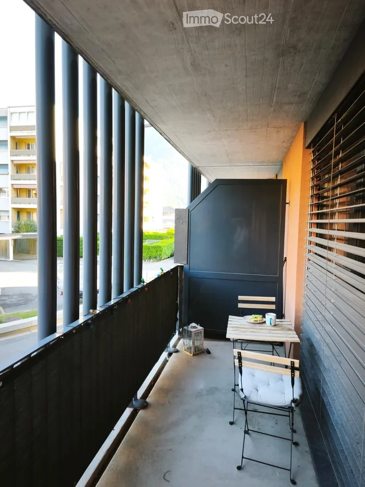 Beautiful 3.5-room apartment with large balcony and parking in Martigny