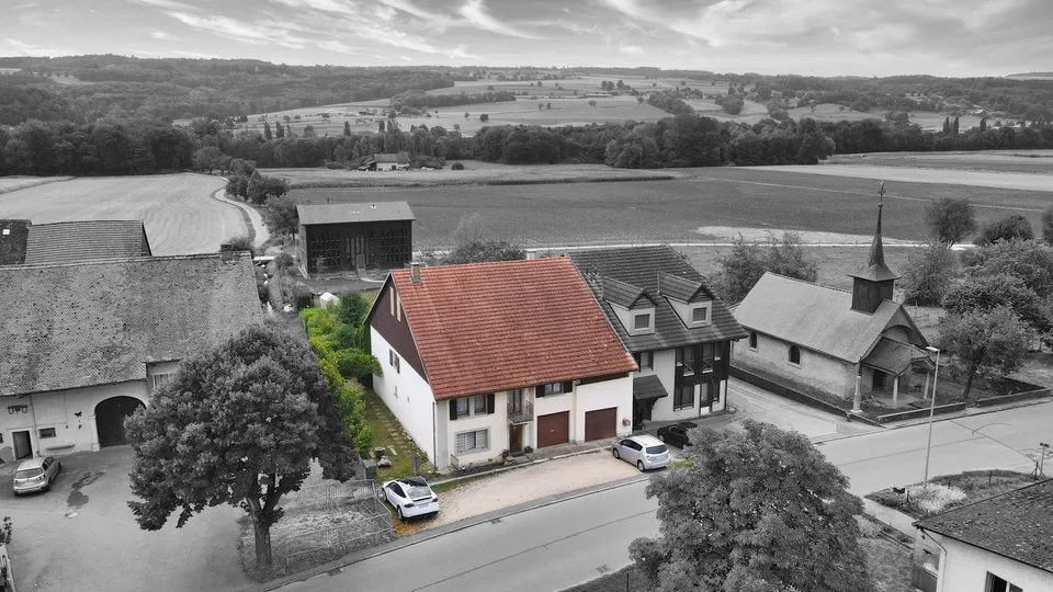 Haus im Dorf mit 8 Zimmern in Villeneuve