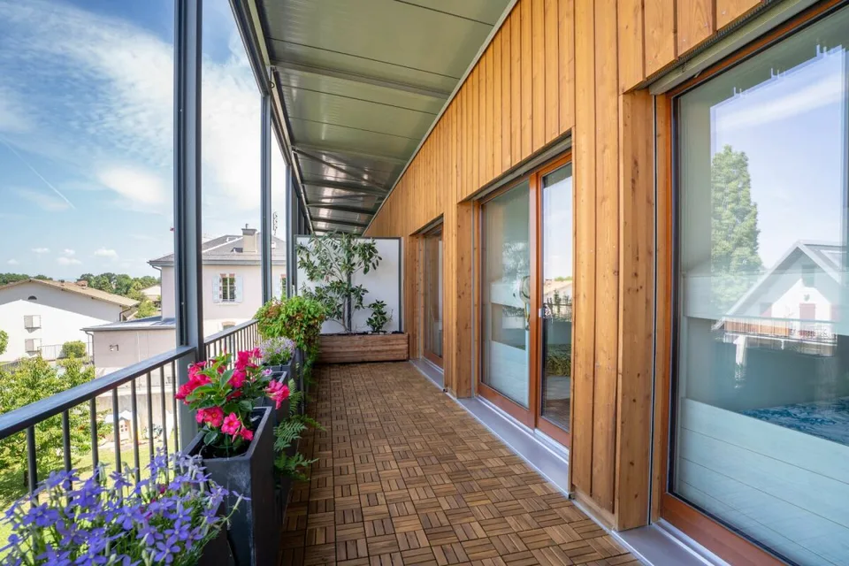 Appartement d'exception avec terrasse panoramique et vue sur le Jura à Presinge