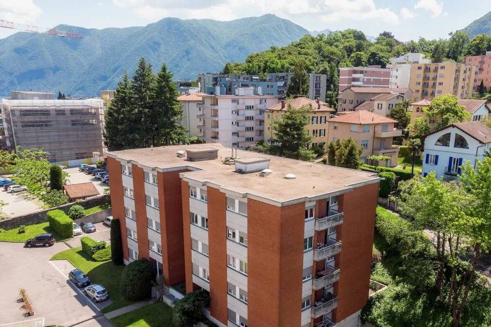 9600, Etamon, apartment 0008