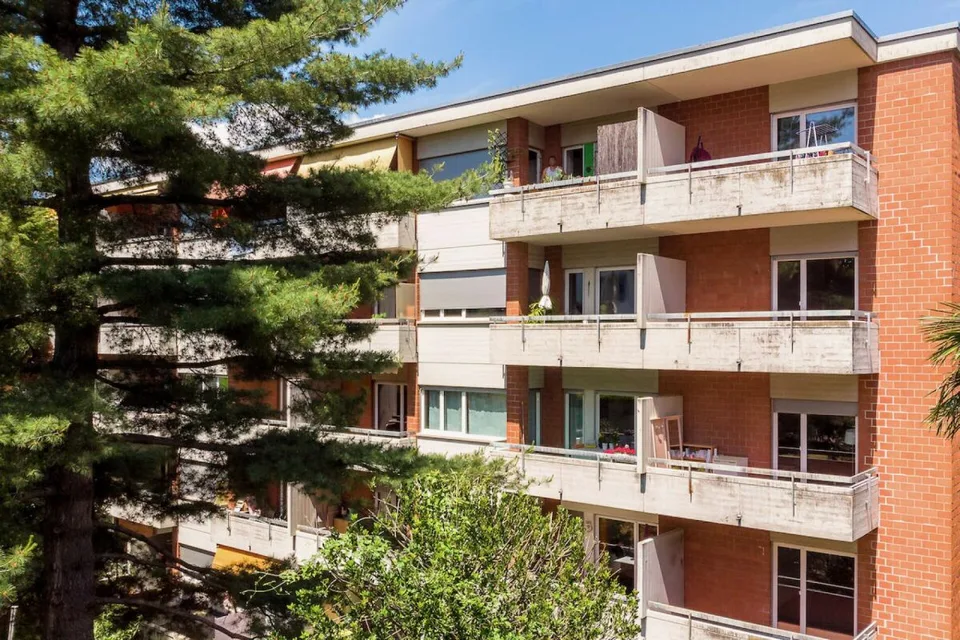 9600, Etamon, apartment 0008