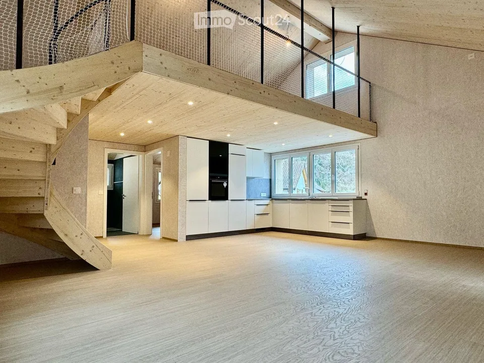 Newly build large loft style with private garden