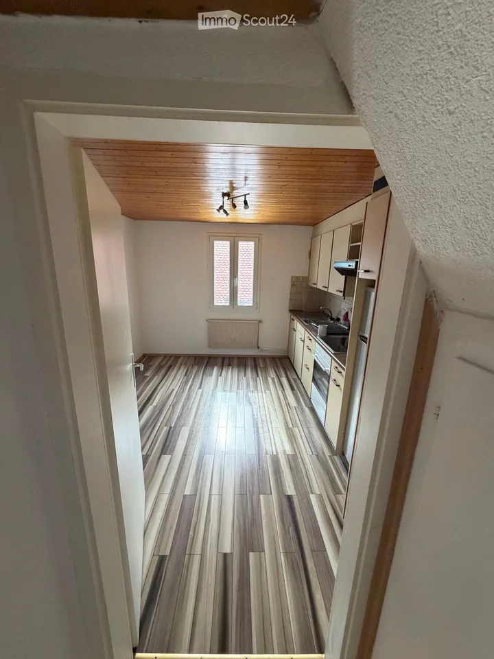 4 Zimmer Wohnung zu Vermieten