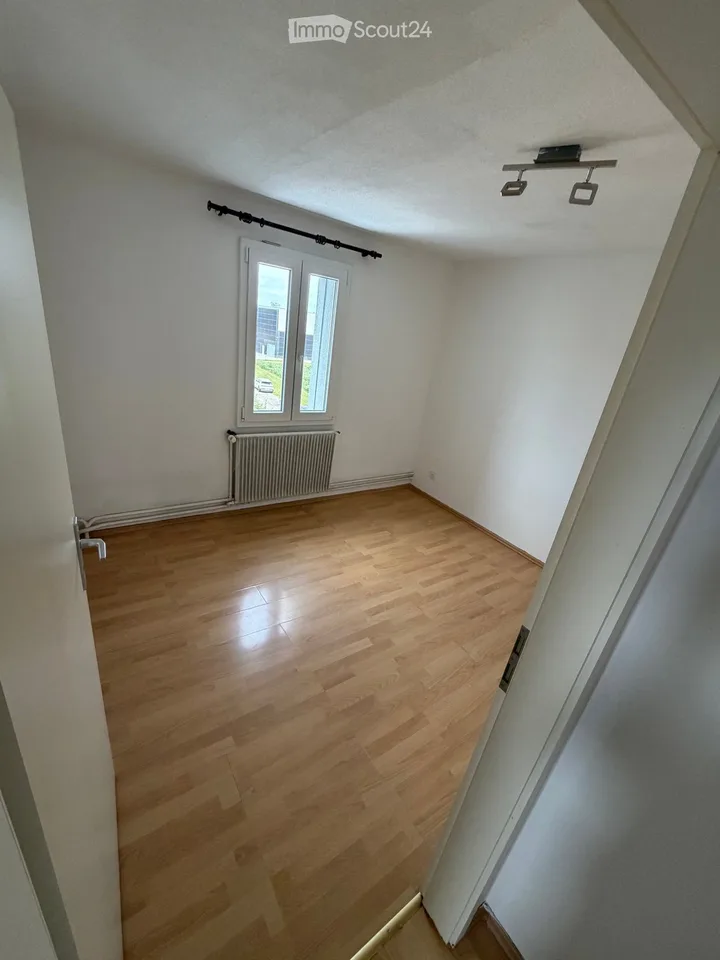 4 Zimmer Wohnung zu Vermieten