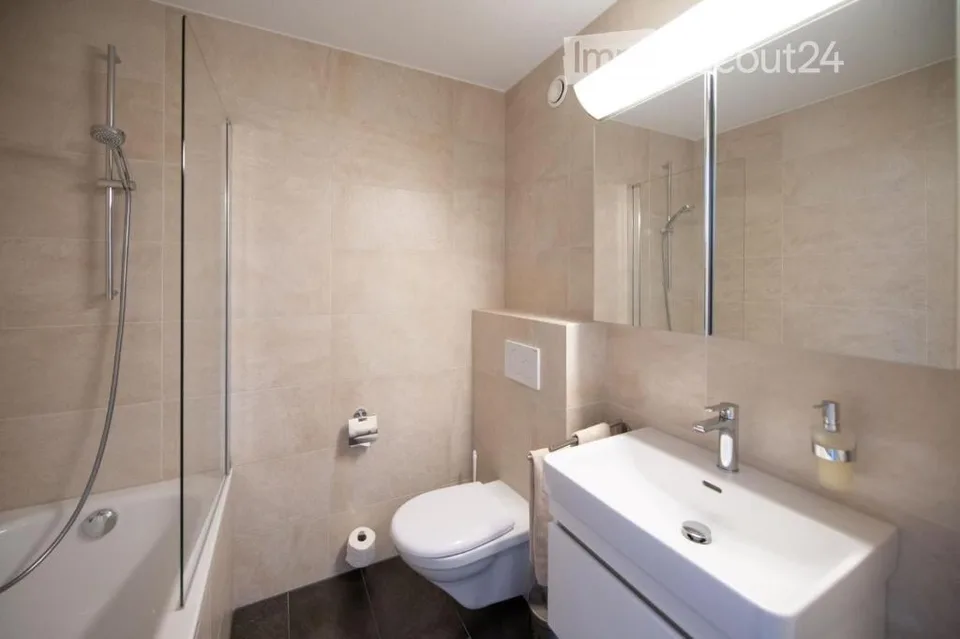 Appartement ensoleillé avec vue de carte postale, à louer mensuel ou saisonnier :