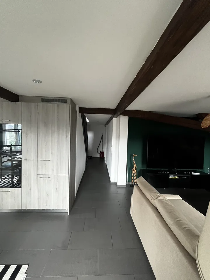 Helles Zimmer in grosszügiger 3.5-Zimmer-Wohnung in Dietikon
