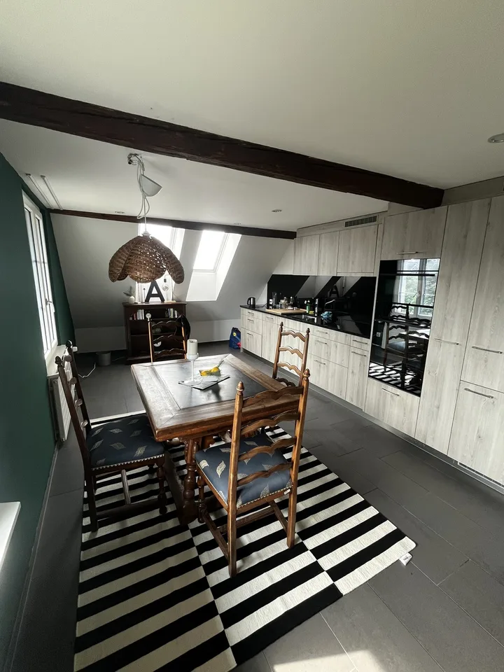 Helles Zimmer in grosszügiger 3.5-Zimmer-Wohnung in Dietikon
