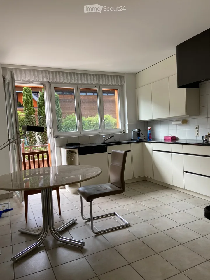 Doppeleinfamilienhaus in Bassersdorf