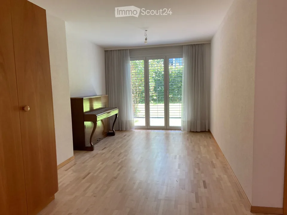 Doppeleinfamilienhaus in Bassersdorf