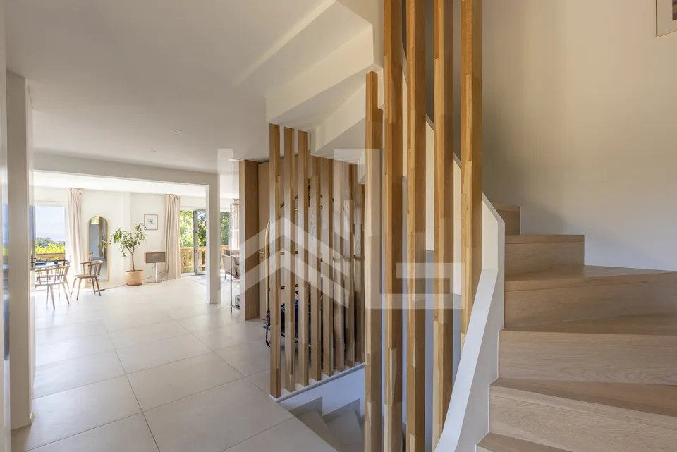 Villa mit vollständig renovierter Aussicht
