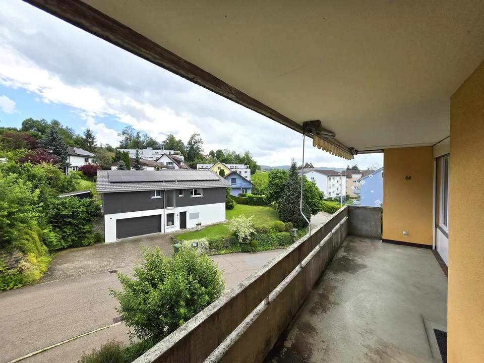Beautiful 4.5-room attic apartment in Gossau - quiet and central location