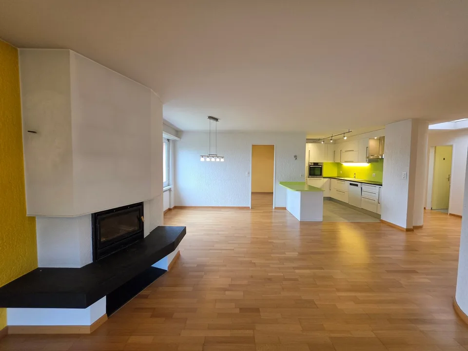Beautiful 4.5-room attic apartment in Gossau - quiet and central location