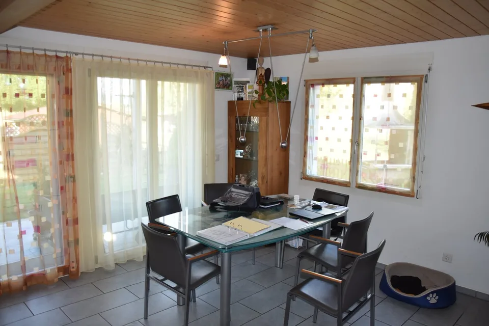 Maison unifamiliale bien entretenue dans un endroit calme à Ettiswil