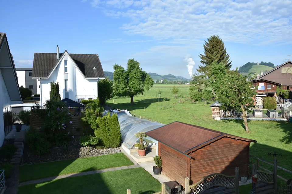 Maison unifamiliale bien entretenue dans un endroit calme à Ettiswil