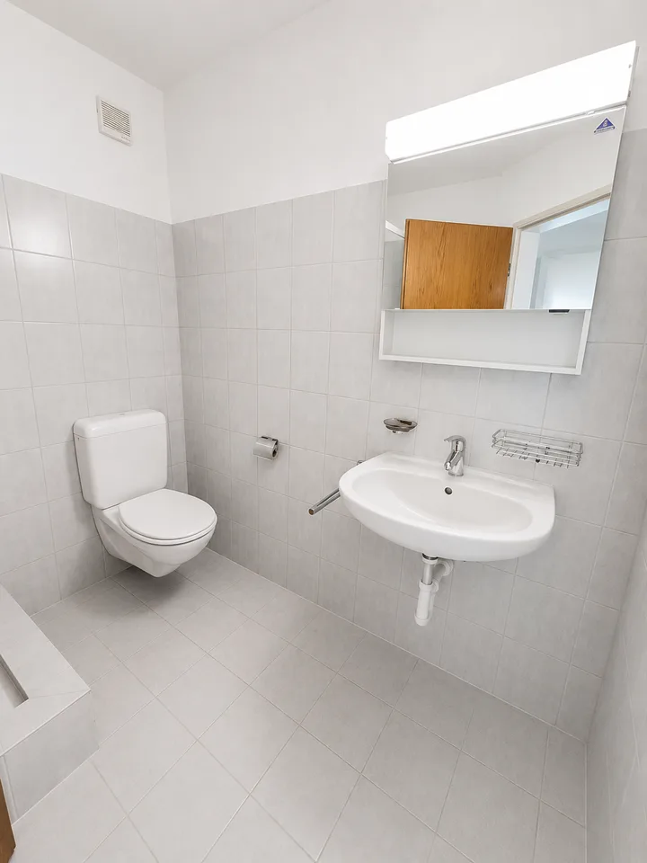 Geräumige 5.5-Zimmer-Wohnung mit Balkon