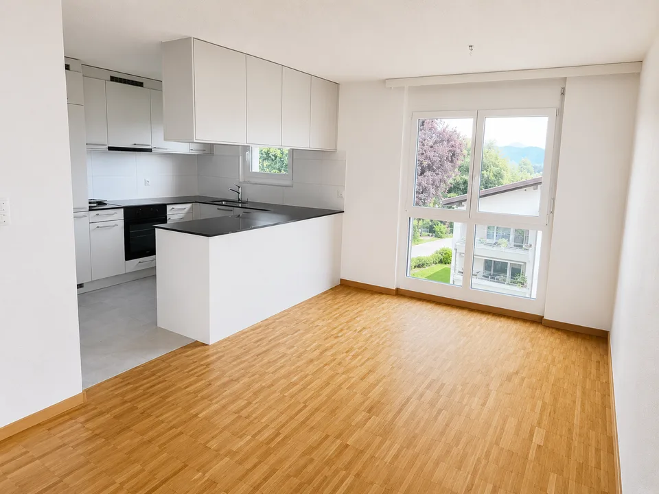 Geräumige 5.5-Zimmer-Wohnung mit Balkon