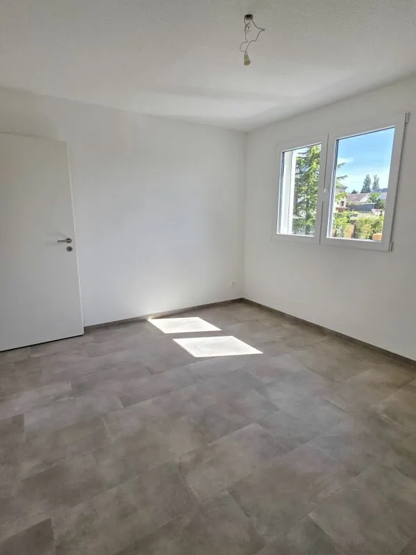 Wohnung mit 4.5 Zimmern und großem Balkon in Chabrey