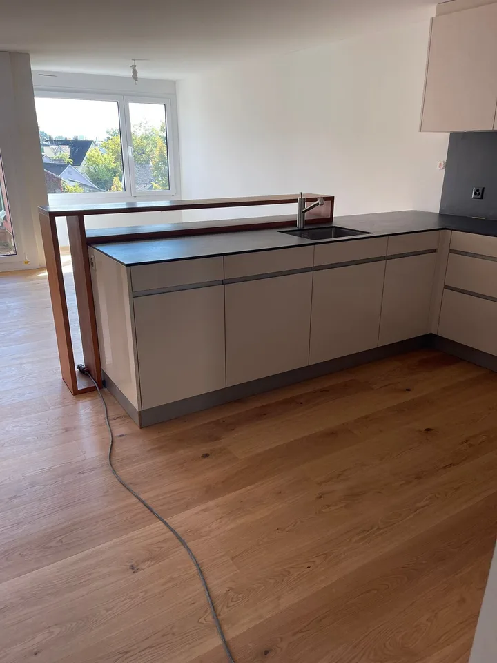 Appartement maisonnette exclusif avec accès direct en ascenseur et terrasse sur le toit de rêve
