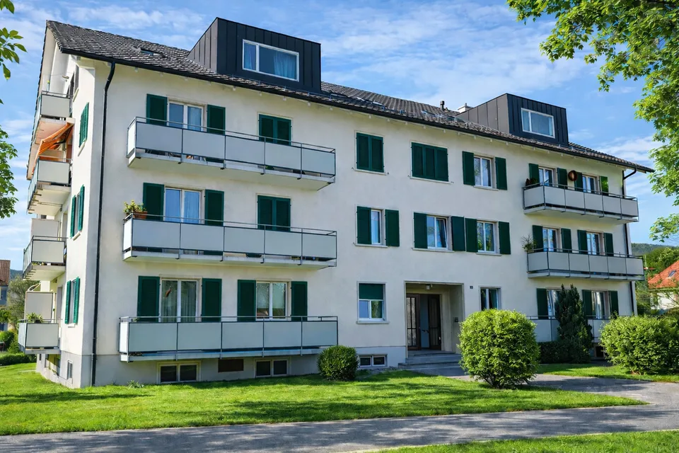 4.5 Zimmer Wohnung 1.OG - städtische Wohnlage