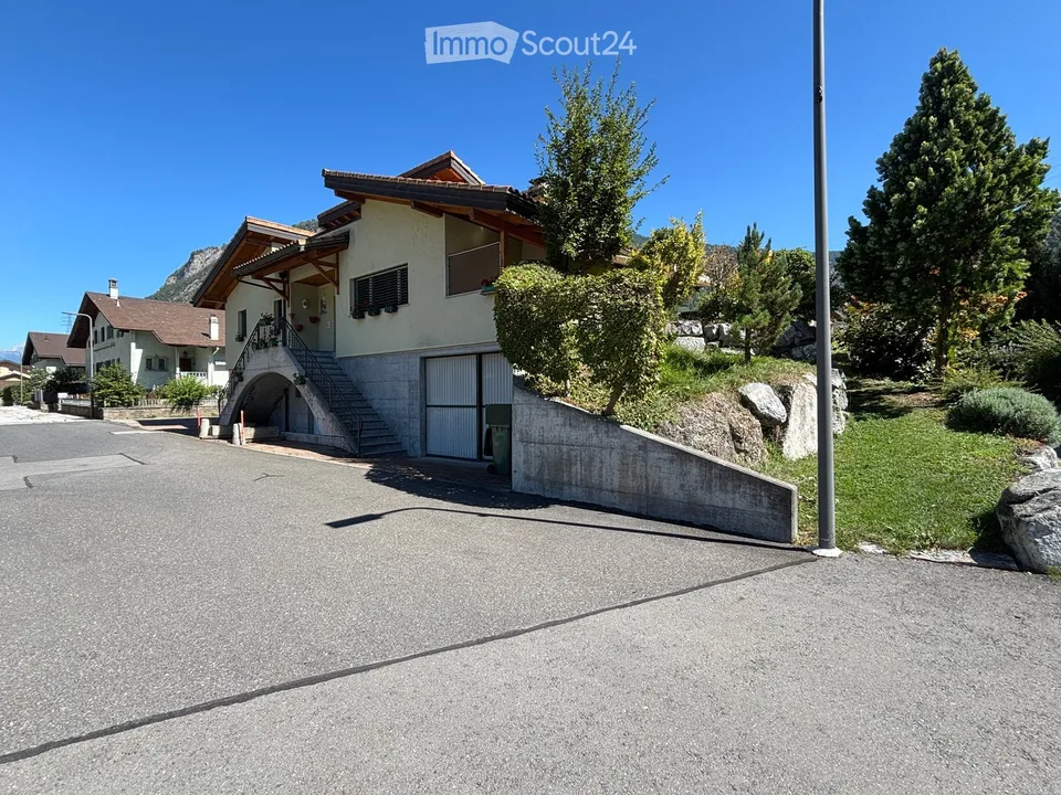 Maison individuelle de 6.5 pièces à Bramois – Charme et tranquillité en Valais