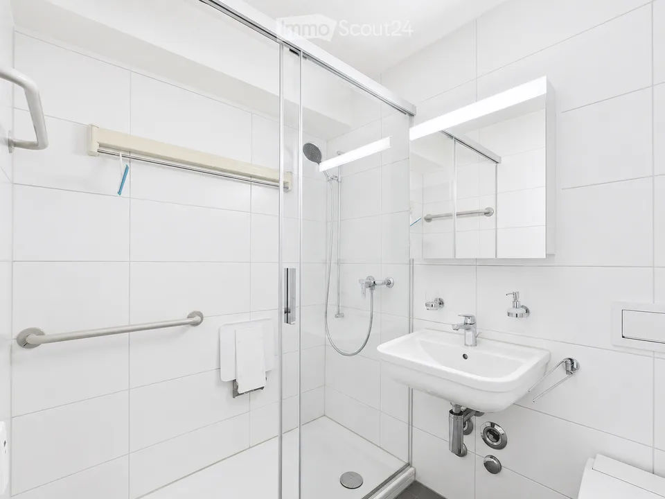 LICHTDURCHFLUTETE 4.5-ZIMMER-WOHNUNG MIT WEITSICHT