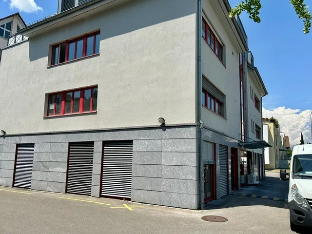 Erstvermietung 2-Zimmerwohnung an zentraler Lage in Dielsdorf